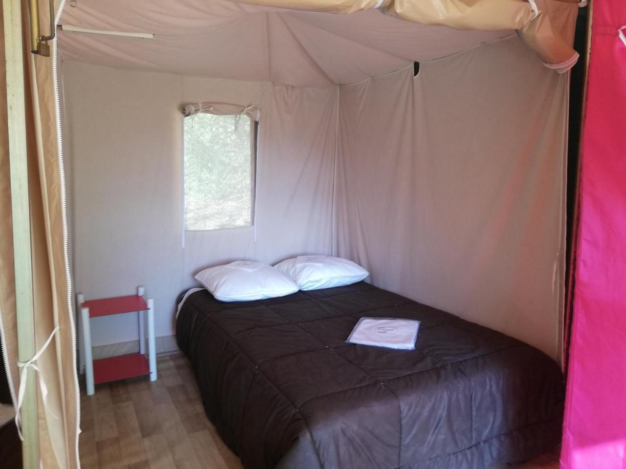 Camping 3 Etoiles - Piscine Chauffee - Vue Montagne Saint-Girons  Kültér fotó