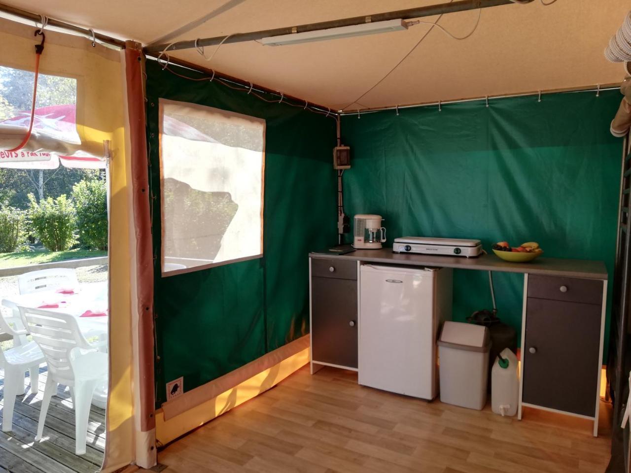 Camping 3 Etoiles - Piscine Chauffee - Vue Montagne Saint-Girons  Kültér fotó