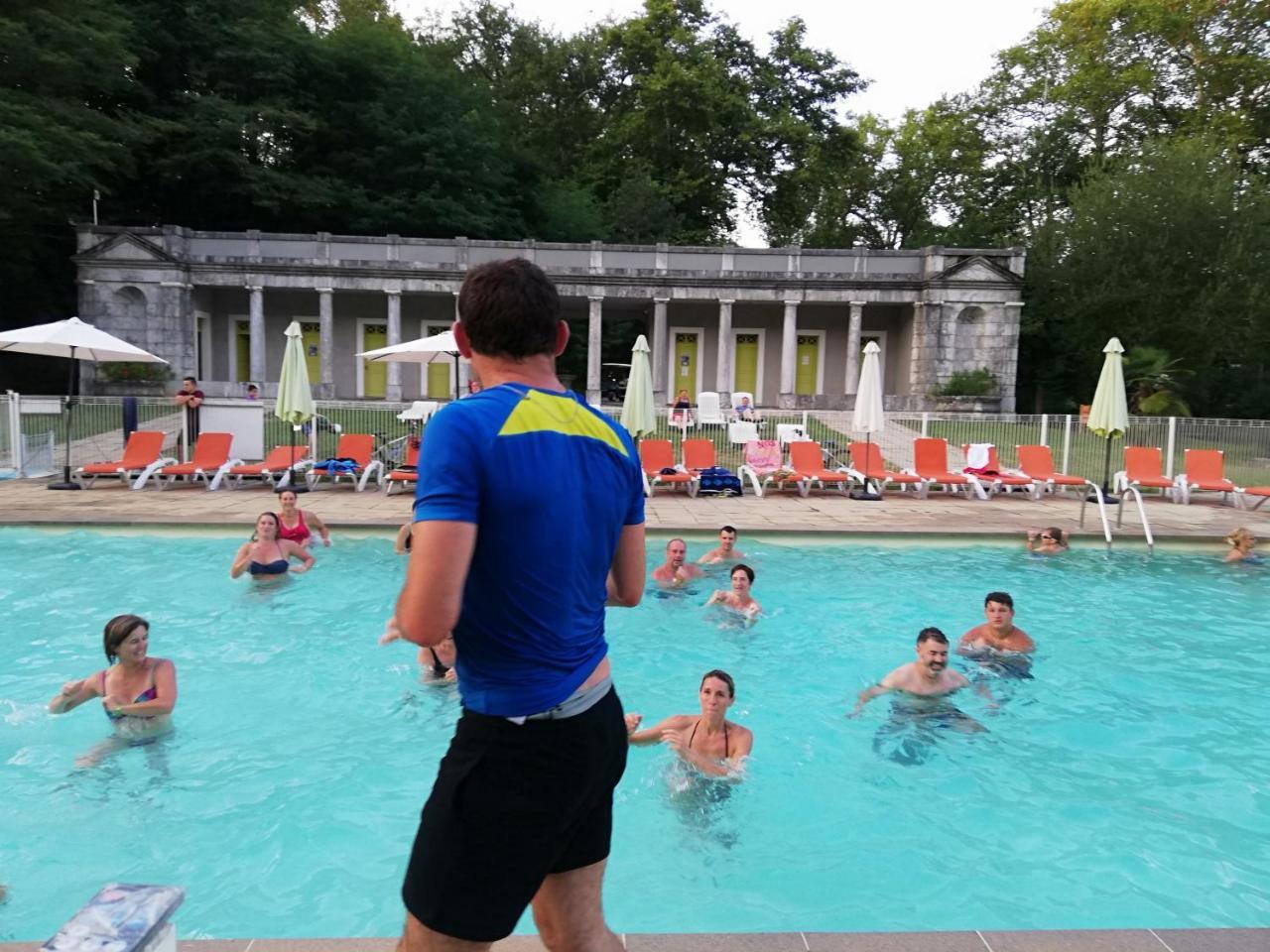 Camping 3 Etoiles - Piscine Chauffee - Vue Montagne Saint-Girons  Kültér fotó